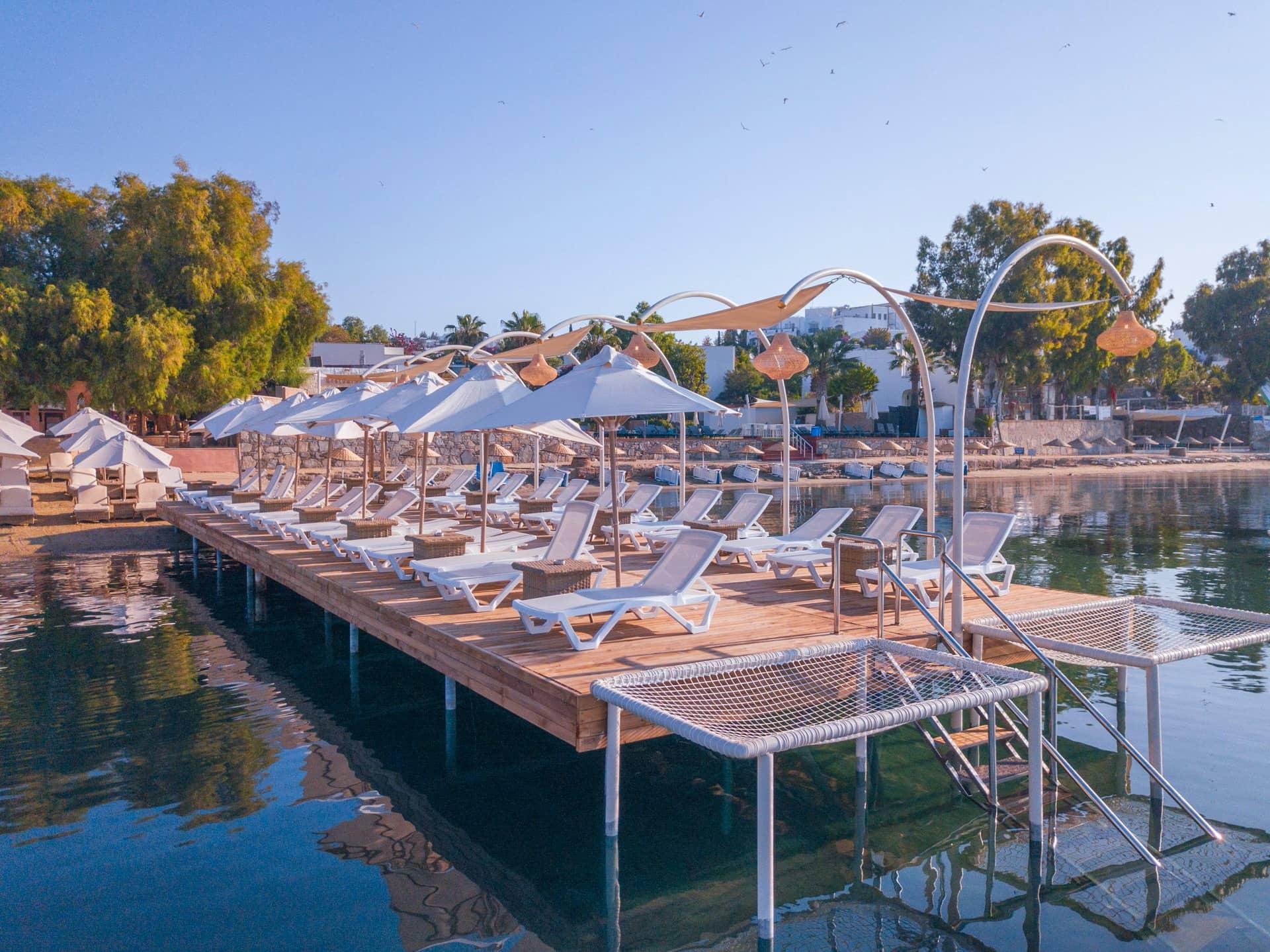 Image of Beach & Pool