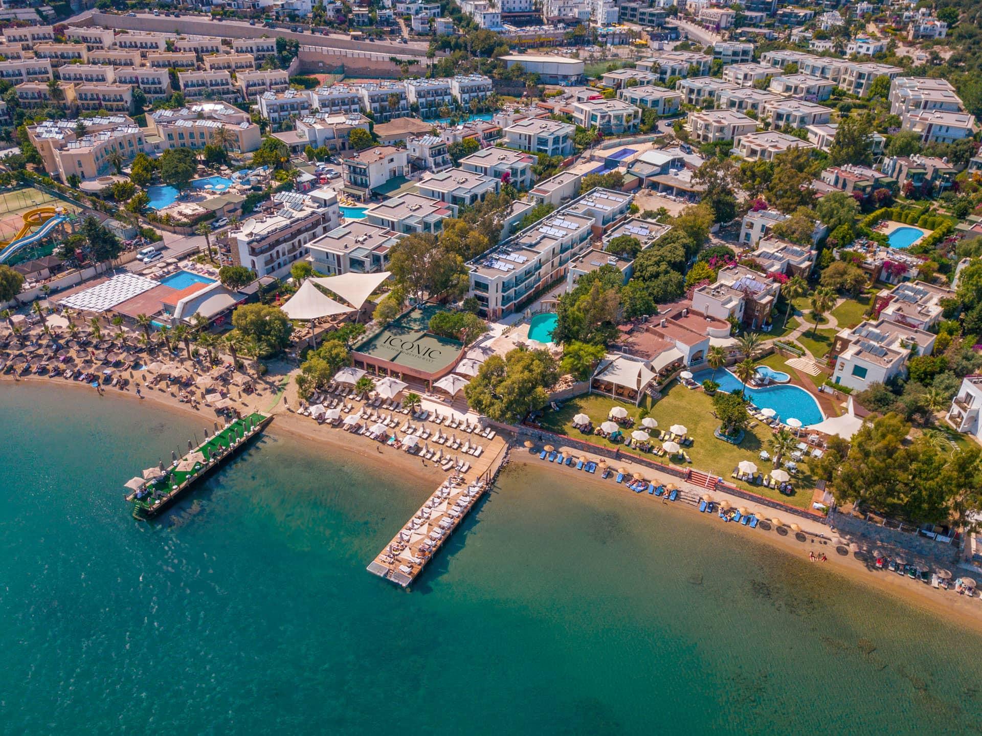 Image of Beach & Pool