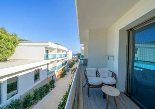 Deluxe Sea Side View Room
