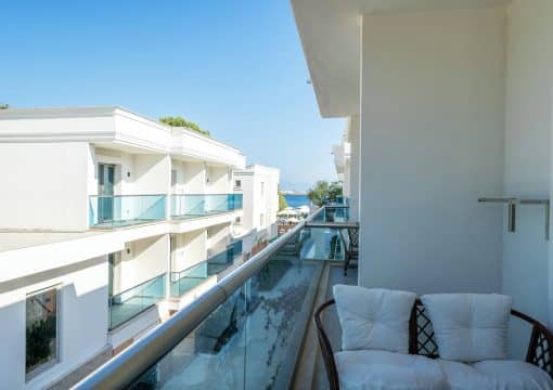 Deluxe Sea Side View Room